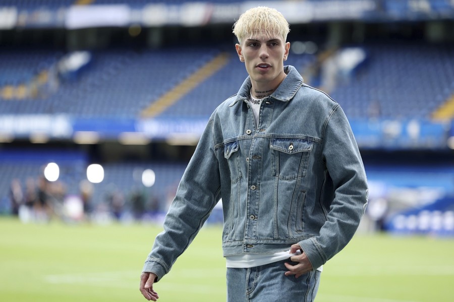 Chelsea l-a transferat pe Garnacho de la Manchester United