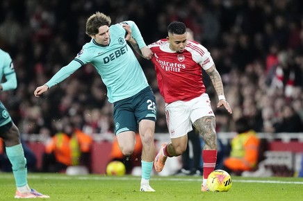 Arsenal - Wolverhampton 2-1. Londonezii se impun prin două autogoluri