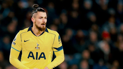 Radu Drăguşin a jucat pentru Tottenham în meciul cu Burnley