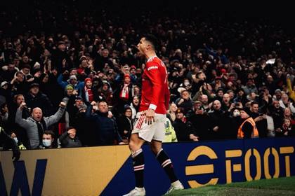 Cristiano Ronaldo le mulţumeşte fanilor lui Liverpool pentru momentul emoţionant de pe Anfield: ”Mulţumesc, Anfield” 
