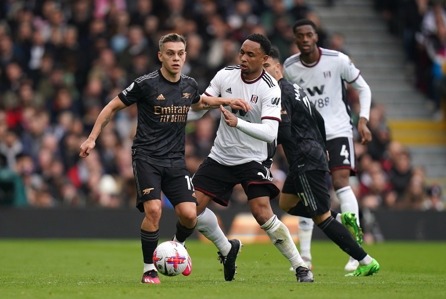 VIDEO | Fulham – Arsenal 0-3! Trossard a oferit toate pasele de gol în prima repriză. Man. United - Southampton 0-0, după ce Casemiro a fost eliminat în minutul 34