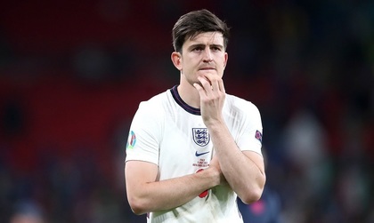 Aflat pe final de contract cu Manchester United, Harry Maguire a semnat