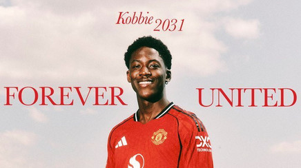 Kobbie Mainoo şi-a prelungit contractul cu Manchester United până în 2031
