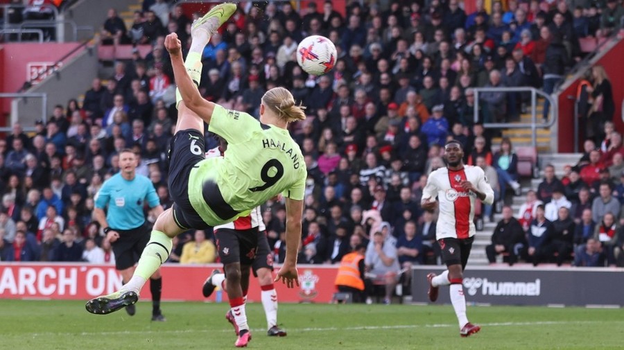 5 echipe alcătuiesc un prim 11 stelar! Cum arată echipa ideală din Premier League