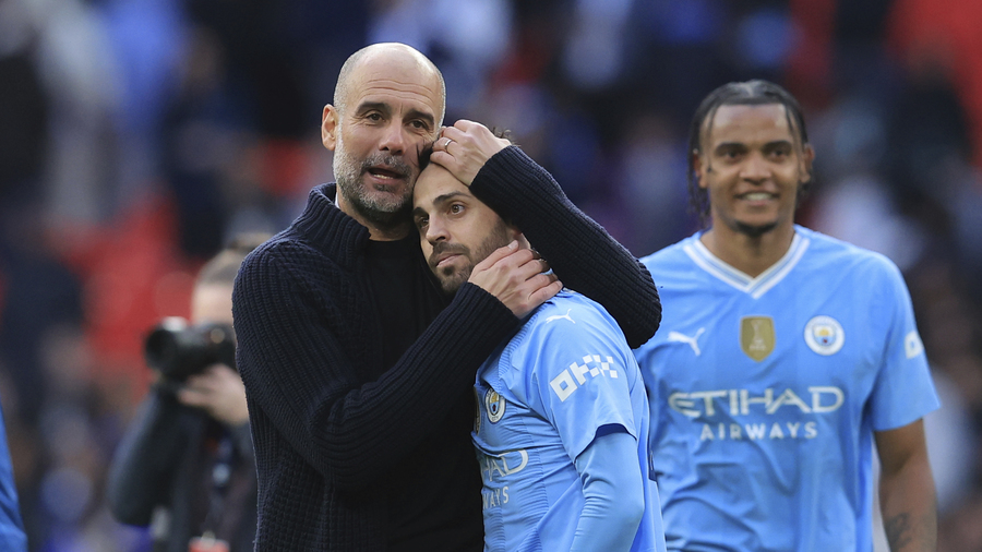 Guardiola, furios pe modul în care informaţiile privind plecarea sa de la Manchester City au apărut în presă

