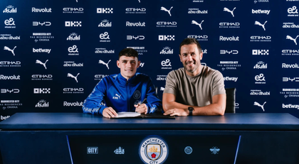 Phil Foden şi-a prelungit contractul cu Manchester City