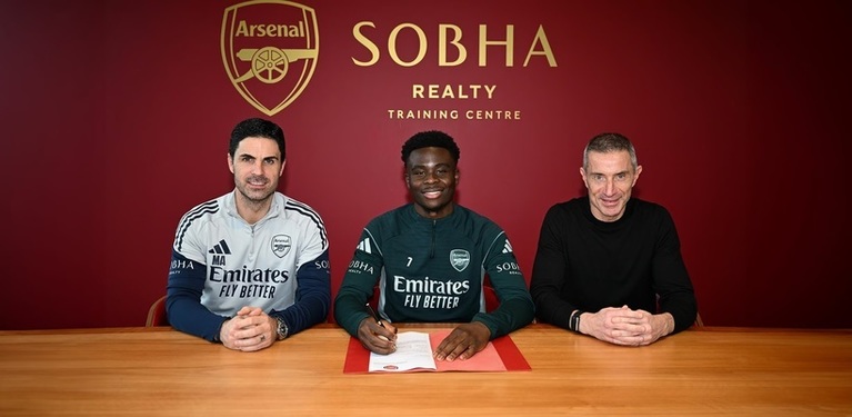 Bukayo Saka şi-a prelungit contractul cu Arsenal