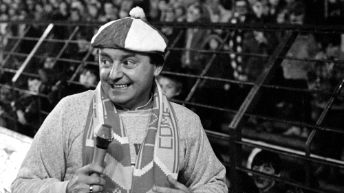 Gerry Marsden, interpretul piesei ”You’ll Never Walk Alone”, a murit la vârsta de 78 de ani. Liverpool i-a adus omagiu 
