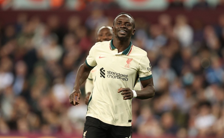 Mane păstrează vii speranţele la Liverpool pentru câştigarea Premier League