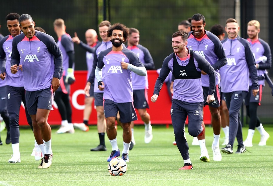 Omul de bază a lui Liverpool a fost operat la umăr. Klopp a oferit ultimele detalii despre starea jucătorului. ”Începe convalescenţa”