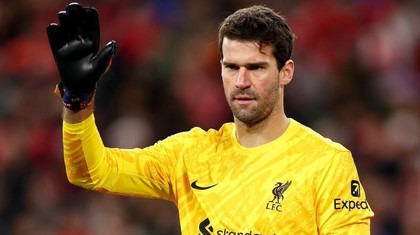 Veste groaznică pentru Liverpool! Cât va absenta Alisson, după accidentarea din meciul cu Crystal Palace