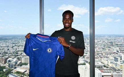 Chelsea a oficializat transferul lui Jamie Gittens de la Borussia Dortmund