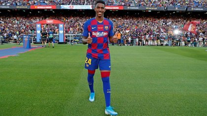 Junior Firpo va părăsi aproape sigur Barcelona. Unde ar putea ajunge