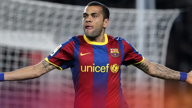 Decizie surprinzătoare la Barcelona! Xavi l-a trecut pe lista UEFA pe Dembele şi a renunţat la Alves