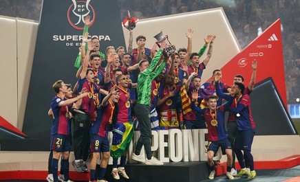 Suma fabuloasă pe care FC Barcelona o primeşte de la saudiţi pentru câştigarea Supercupei Spaniei