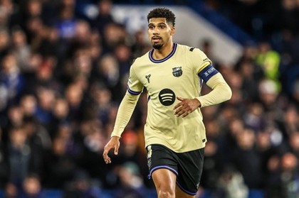 Incredibil! Ce le-a cerut Ronald Araujo oficialilor de la Barcelona