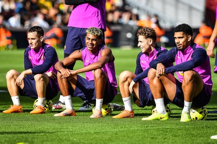 Barca vinde doi jucători pentru a face rost de banii pentru Rodri. Al Hilal şi Ajax au lansat primele oferte

