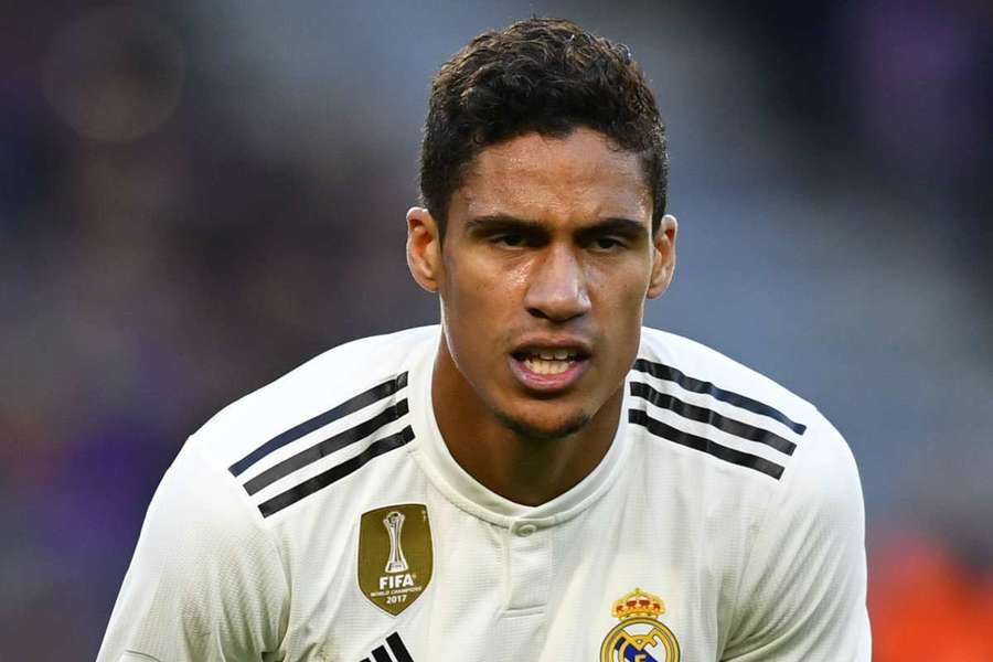 Varane, pe picior de plecare de la Real Madrid. Manchester United şi Juventus îl vor pe francez