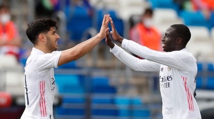 VIDEO | Real Madrid - Eibar 2-0. Marco Asensio şi Karim Benzema îi menţin pe ”galactici” în lupta pentru La Liga