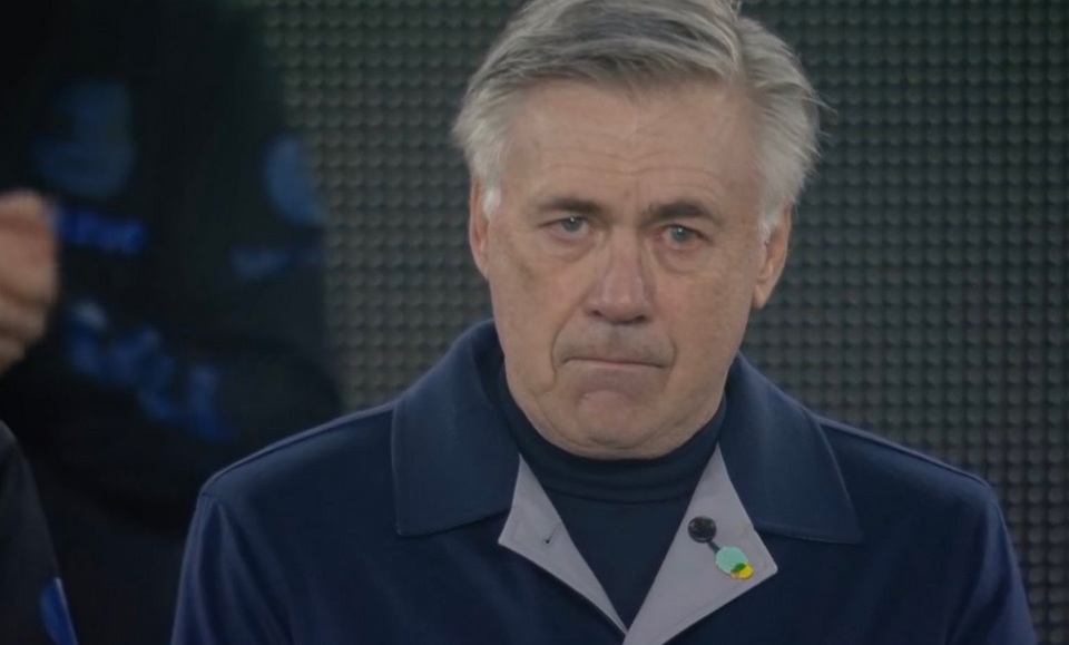 //i0.1616.ro/media/581/3142/38288/20227084/1/ancelotti-plange.jpg