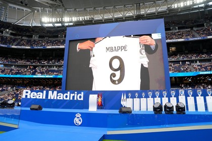  FOTO | Mbappe a semnat contractul cu Real Madrid! Unde va sta în vestiarul „Los Blancos”