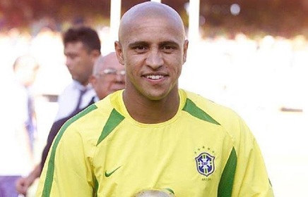 În plină procedură de divorţ, fostul fotbalist brazilain Roberto Carlos doarme la centrul de antrenament al clubului Real Madrid