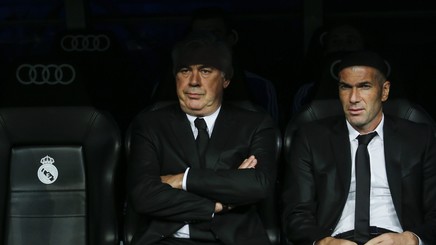 Surpriza zilei în La Liga! Carlo Ancelotti, OUT de la Real Madrid! Fostul mijlocaş legendar al spaniolilor va reveni pe Barnabeu şi îi va lua locul

