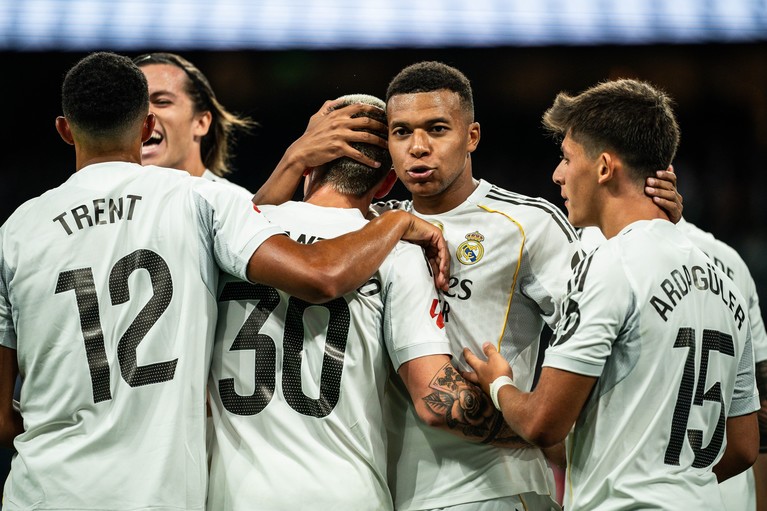 Lovitură pentru Real Madrid! Starul lui Xabi Alonso s-a rupt la debutul în Champions League şi e OUT mai bine de o lună