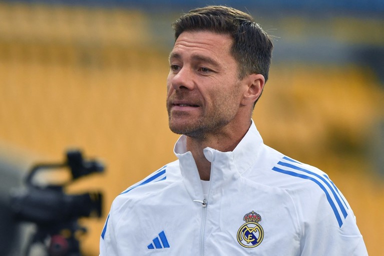 Cadou inedit primit de Xabi Alonso de la un jurnalist kazah, după ce Real Madrid a spulberat-o pe Kairat Almaty în Champions League