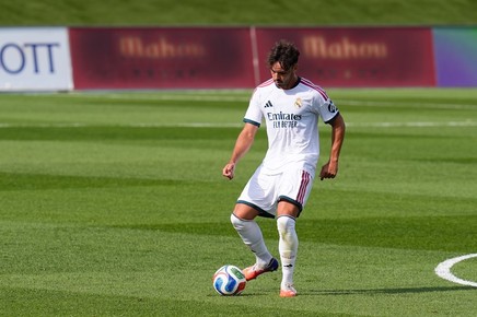 Raul Asencio a fost achitat în cazul difuzării unor videoclipuri de natură sexuală. Real Madrid a deschis însă un dosar disciplinar împotriva sa pentru conducere sub influenţa alcoolului