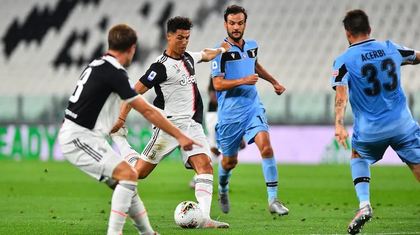 VIDEO | Lazio – Juventus, 1-1. Final dramatic pentru ”Bătrâna Doamnă”. Juve a fost egalată la ultima fază a meciului, iar Cristiano Ronaldo a părăsit terenul accidentat