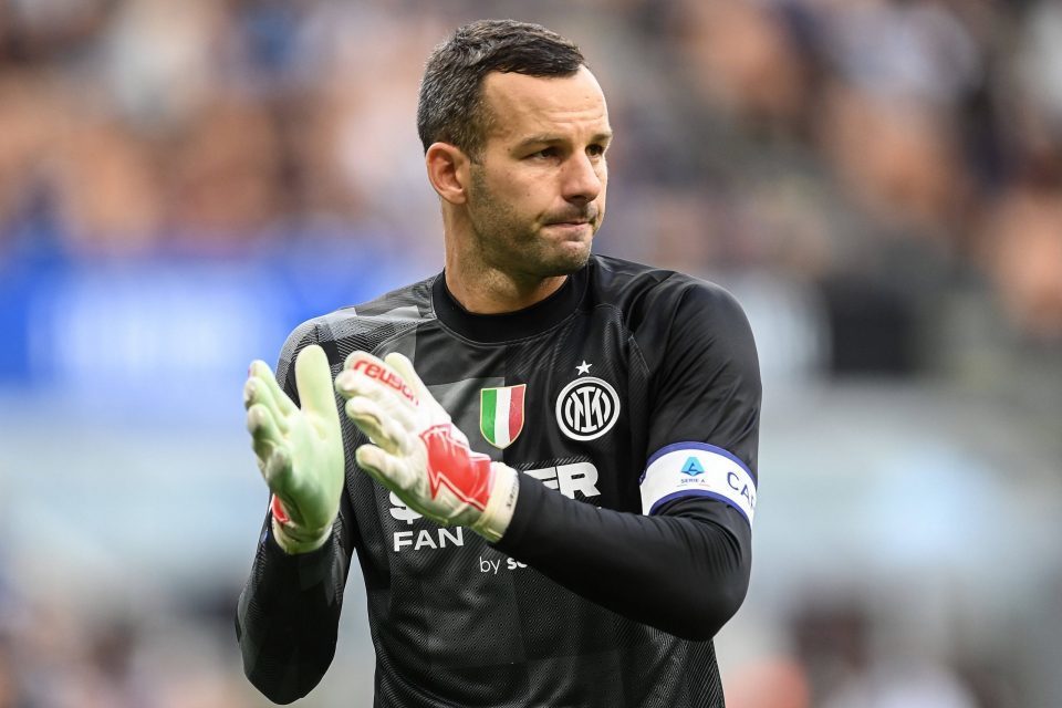 //i0.1616.ro/media/581/3142/38291/21254981/1/handanovic.jpg