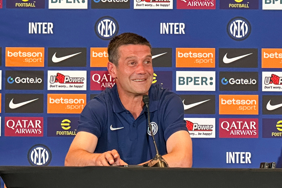 Chivu surprinde din nou în faţa jurnaliştilor: ”Ultimul lucru care lipseşte acum e să o dăm în 'chivuisme’”

