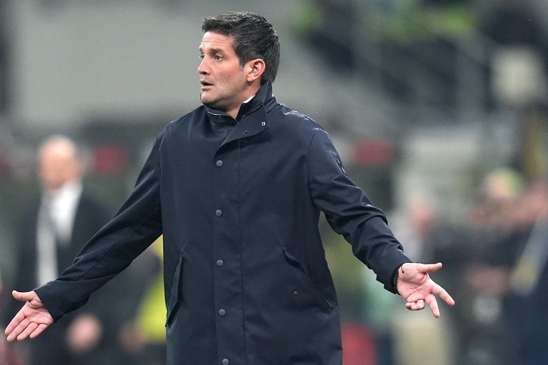 Cristian Chivu dă lovitura! Va deveni unul dintre cei mai bine plătiţi antrenori


