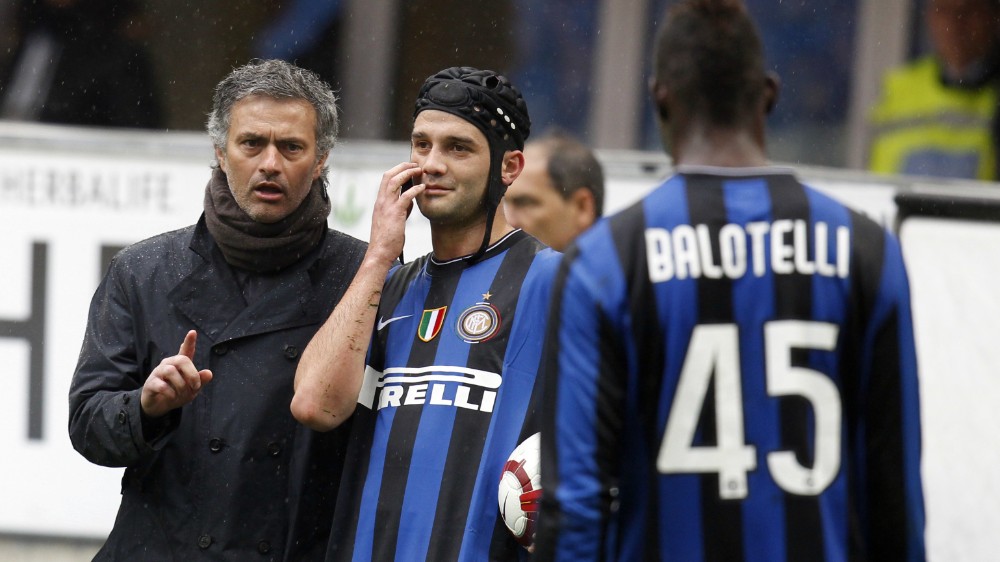 Doar 3 cuvinte! Cum l-a descris Jose Mourinho pe Chivu după ce a cucerit titlul în Serie A