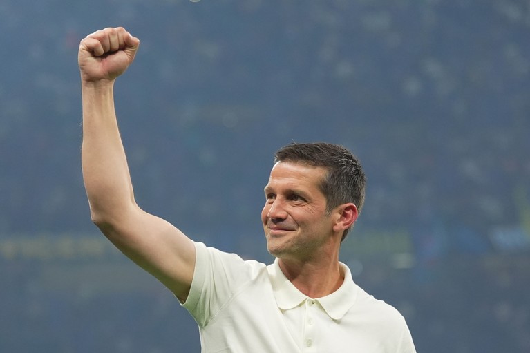 Transfer de top pentru Cristi Chivu! Starul Angliei şi-a dat acordul şi semnează cu Inter