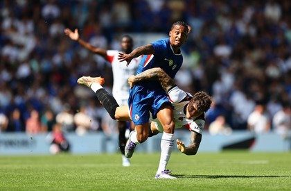 VIDEO | Andrei Coubiş, meci de uitat în tricoul lui AC Milan! Incredibil ce a putut face fundaşul român în primele 20 de minute al confruntării cu Chelsea