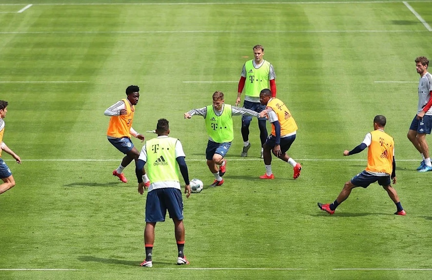 Jucătorii lui Bayern au plecat spre Berlin de pe un aeroport militar! Union - Bayern, LIVE pe Look Plus, de la 19:00