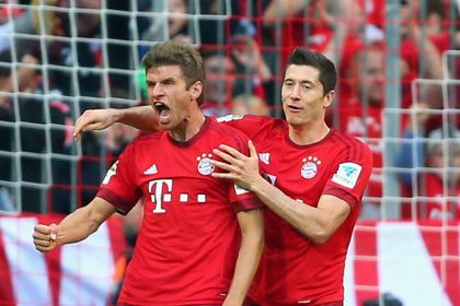 VIDEO | Atât de simplu e fotbalul uneori. Cuplul Muller-Lewa a rezolvat singur meciul cu Biefeld. Bayern avea 3-0 încă de la pauză 