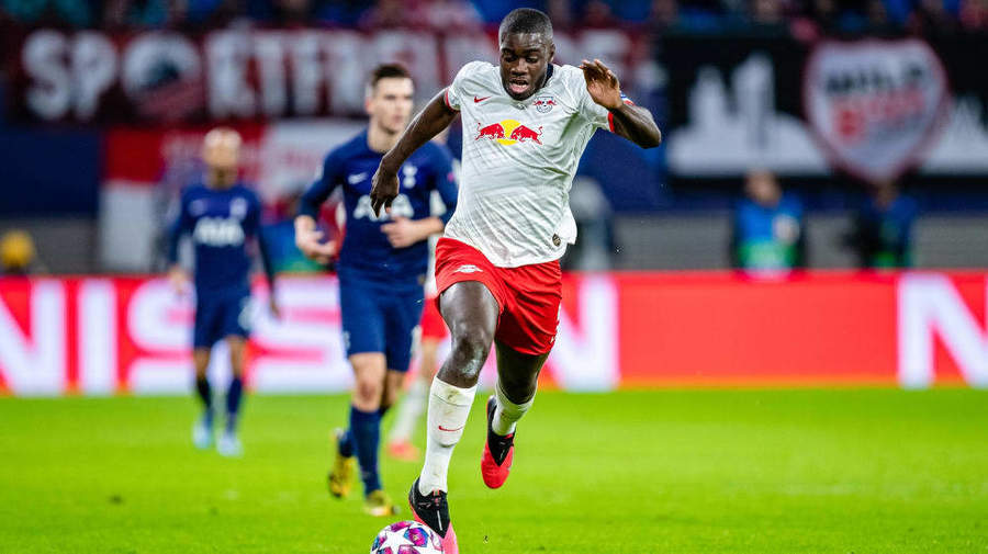 Bayern Munchen pregăteşte transferul unuia dintre cei mai bine cotaţi tineri fundaşi din lume