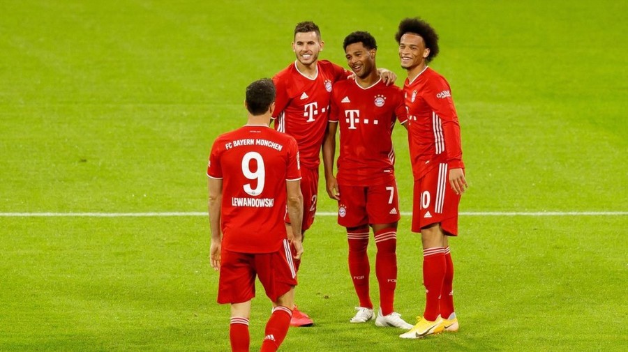 Schalke 04 - Bayern Munchen, LIVE pe Look Sport 2, de la 16:30. Ultima clasată înfruntă liderul din Bundesliga