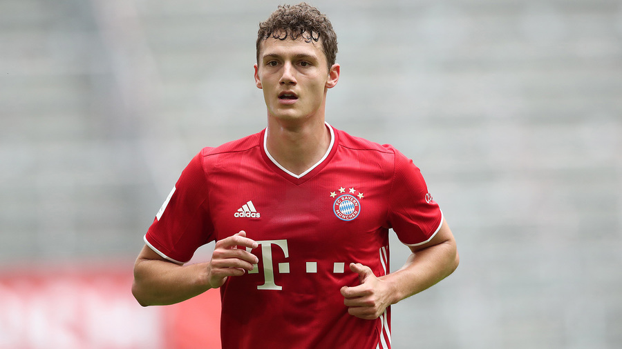 Benjamin Pavard a fost testat pozitiv cu Covid-19 şi Bayern Munchen nu-l poate utiliza. A intrat în izolare
