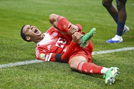 S-a aflat cât ar putea lipsi Jamal Musiala de pe teren! Starul lui Bayern a suferit o accidentare teribilă în meciul cu PSG