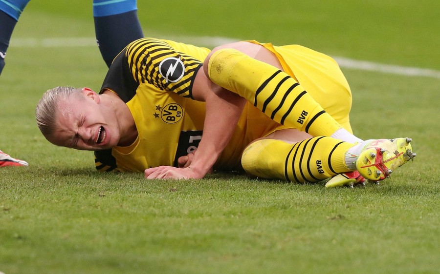 Borussia Dortmund a fost zdrobită fără Erling Haaland! Antrenorul a oferit ultimele detalii despre accidentarea superstarului