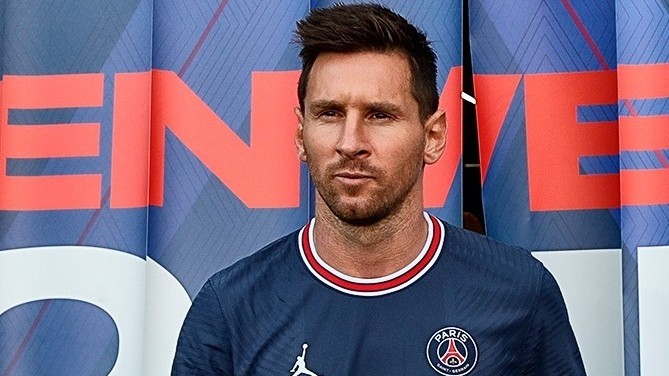 Messi, ”fabrică de bani” pentru PSG! Sumele fabuloase încasate de parizieni şi decizia luată de club, după ce a rămas fără tricouri pe stoc
 
