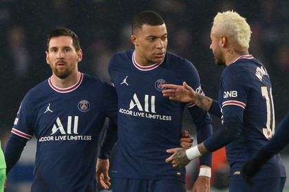 VIDEO | Dublă pentru Mbappe din pasele lui Messi în PSG - Saint-Etienne 3-1! Starul francez l-a egalat pe Ibrahimovic în topul golgheterilor all-time ai parizienilor