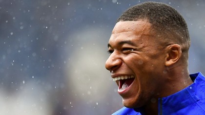 Mbappe şi Neymar, pregătiţi să joace pentru PSG de miercuri, de la meciul cu Strasbourg
