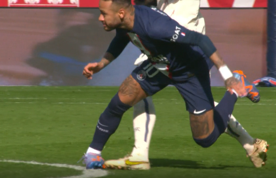 PSG a anunţat verdictul în cazul accidentării lui Neymar: entorsă la gleznă cu leziuni ligamentare. Va lipsi în partida cu OM 
