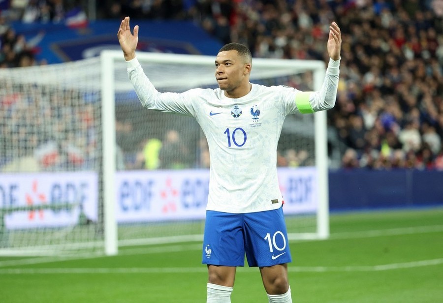 Mbappe visează să joace la Jocurile Olimpice de la Paris şi să câştige Liga Campionilor cu PSG
