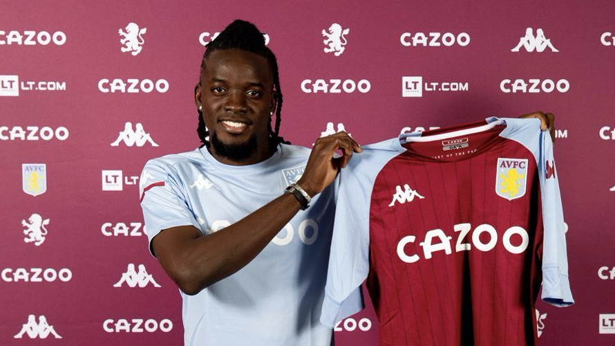 Forţa cluburilor din Premier League! Lyon şi-a vândut atacantul cu 20 de milioane de euro unui club care se bate la retrogradare în Anglia